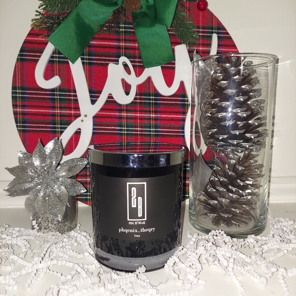 Candles - Picture 4 of 17